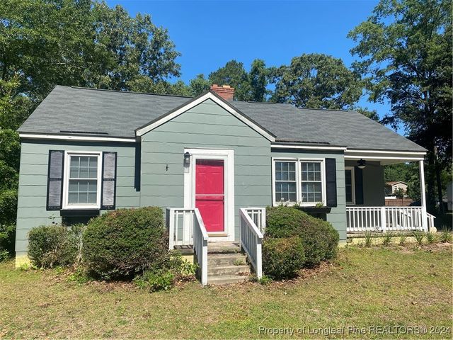 $1,100 | 323 North Vance Street | Red Springs