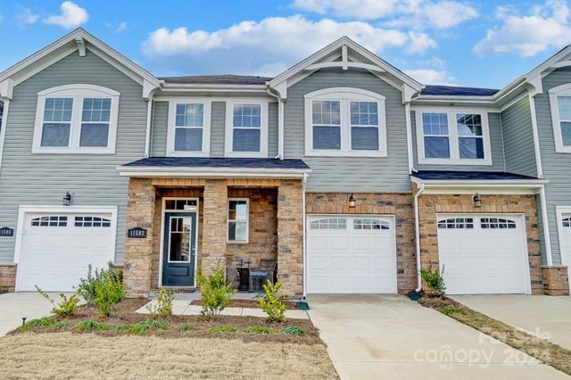 $444,530 | 14946 Tamarack Drive | Steele Creek