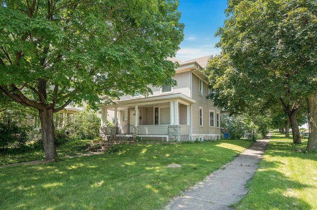 $300,000 | 237 Lexington Parkway North | Lexington-Hamline South