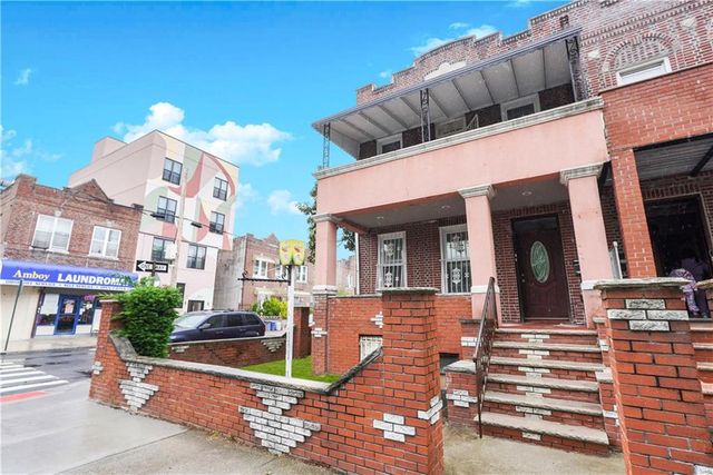 $899,000 | 121 Riverdale Avenue | Brownsville