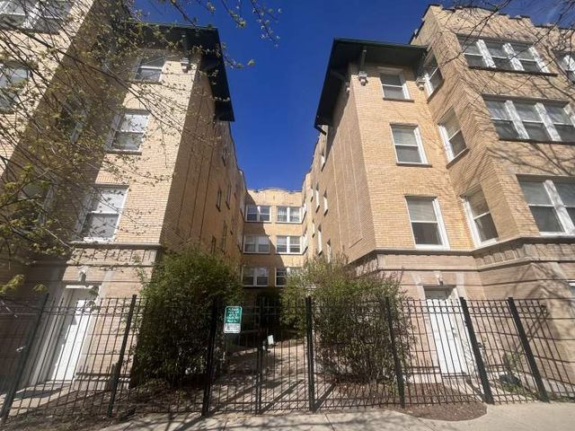 $1,700 | 4750 North Albany Avenue, Unit 3 | Albany Park