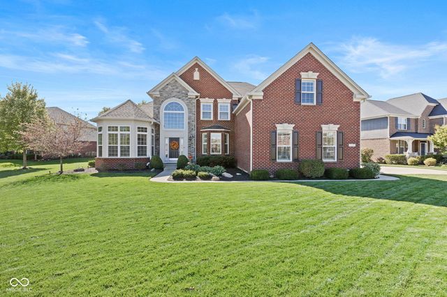 $855,000 | 11205 Glen Avon Way | Brookhaven