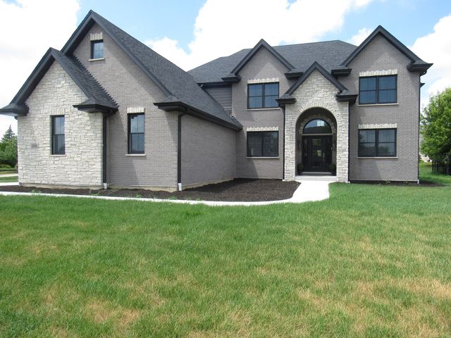 $877,750 | 14446 Iz Brook Drive | Homer Glen