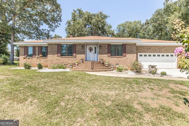 $305,000 | 111 Hickory Bend Drive