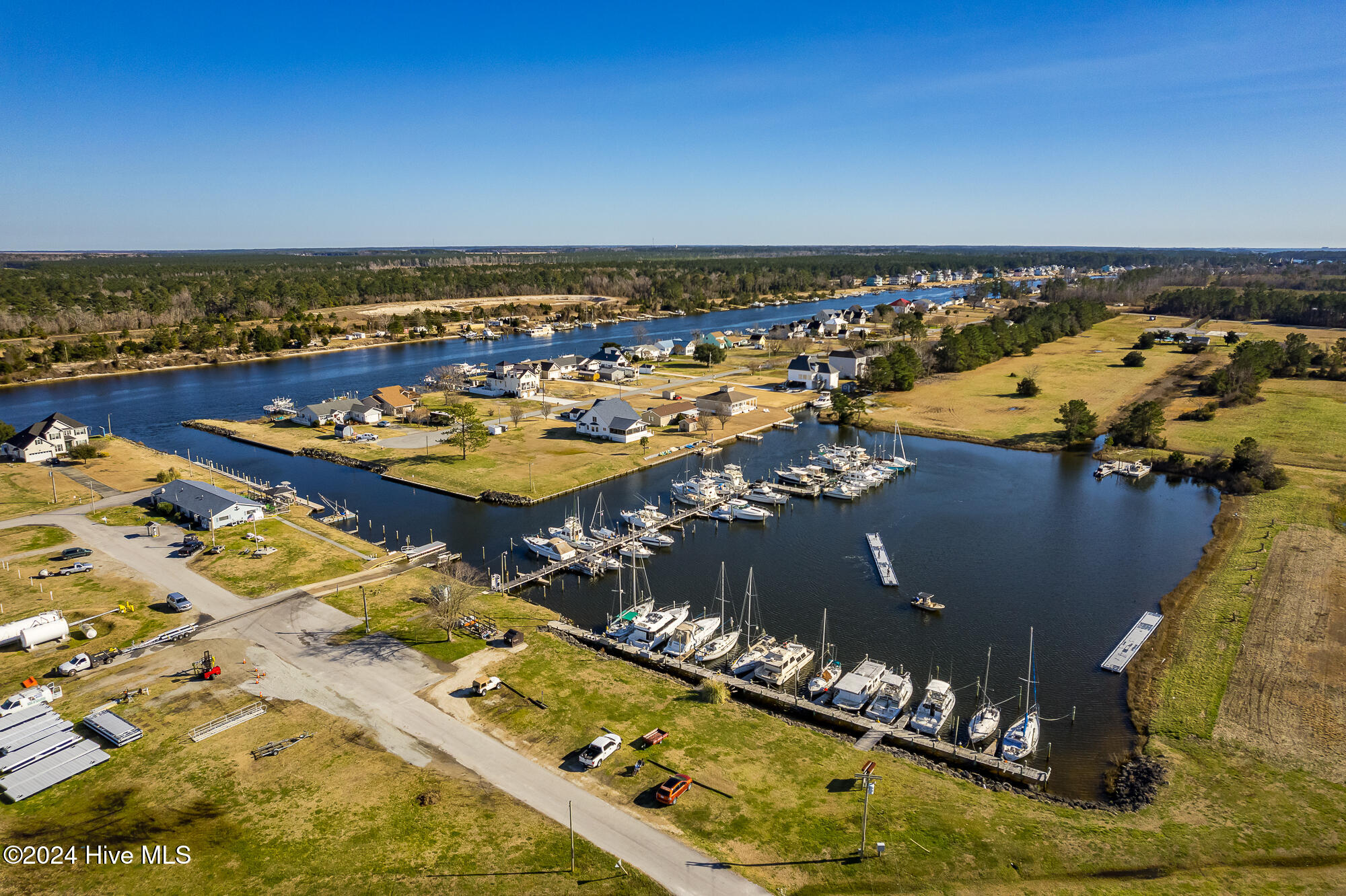 Newport lot in Seagate community