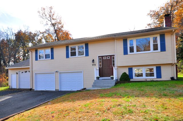 $419,000 | 775 Overhill Drive | Suffield