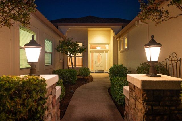 $649,900 | 757 Bellagio Terrace | Quartz Hill