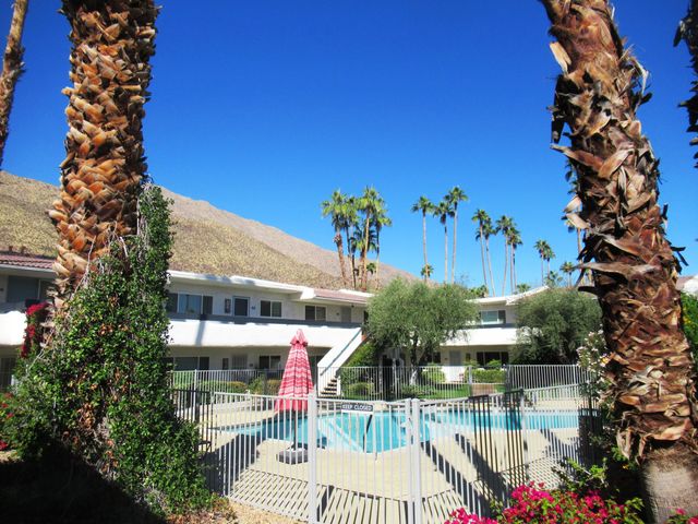 $298,000 | 1900 South Palm Canyon Drive, Unit 30 | Palm Springs South End