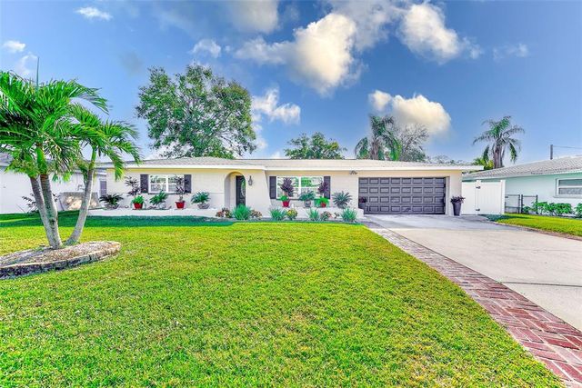 $599,900 | 2019 Magnolia Drive | Clearwater