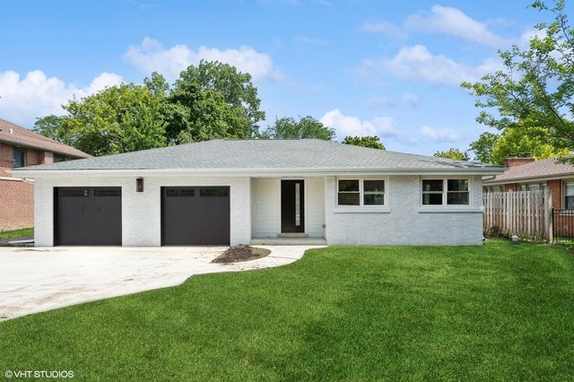 $1,275,000 | 910 Glenview Road | Glenview