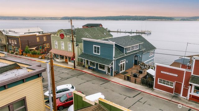 $2,800,000 | 10 Front Street Northwest | Coupeville