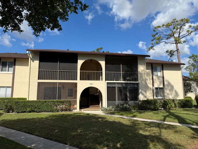 $158,990 | 131 Lake Pine Circle, Unit D2 | Greenacres