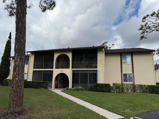 $159,990 | 131 Lake Pine Circle, Unit D2 | Greenacres