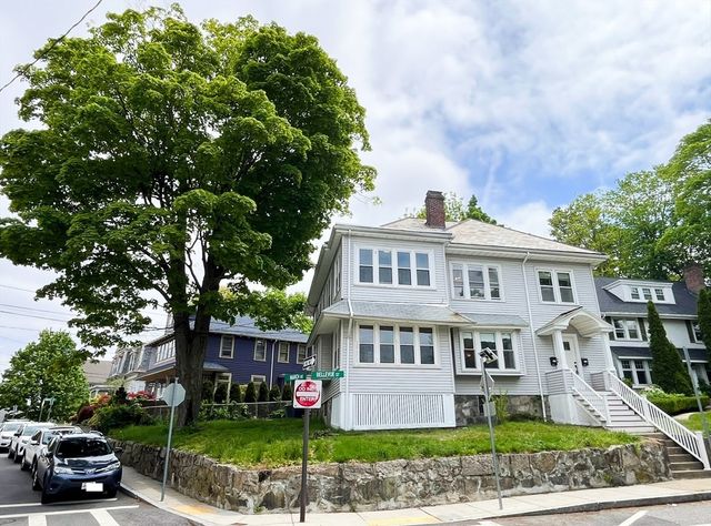 $2,900 | 44 Bellevue Street, Unit 2 | West Roxbury