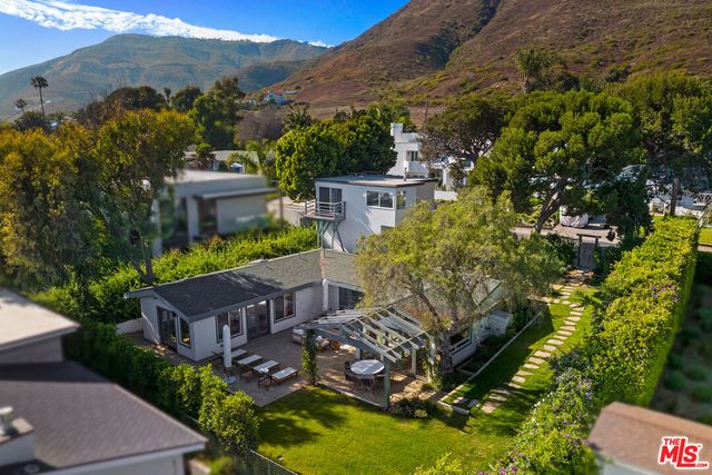 $4,995,000 | 31562 Broad Beach Road | Malibu Beach