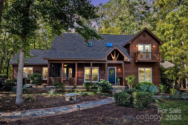 $1,200,000 | 405 Brown Road