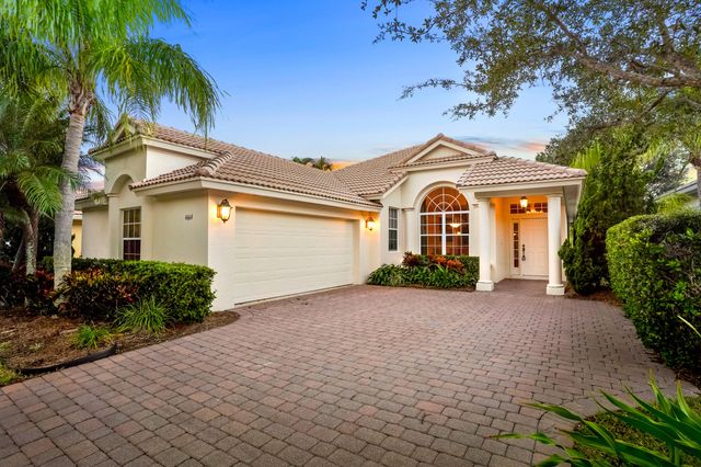 $690,000 | 4664 Northwest Red Maple Drive | Jensen Beach