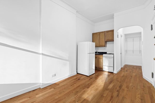 $2,200 | 348 East 81st Street, Unit 1A | Upper East Side