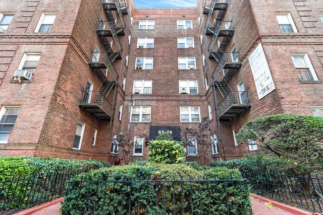 $319,000 | 65-74 Saunders Street, Unit 2B | Rego Park