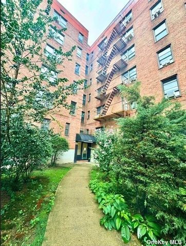 $399,000 | 144-44 38th Avenue, Unit 6H | Murray Hill - Flushing