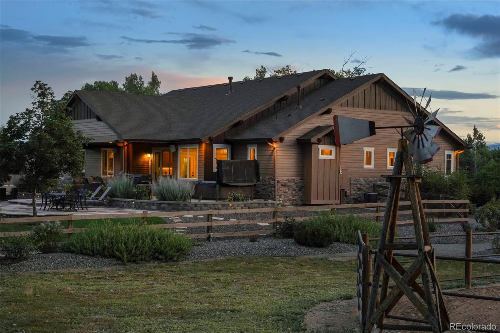 a view of a house and outdoor space