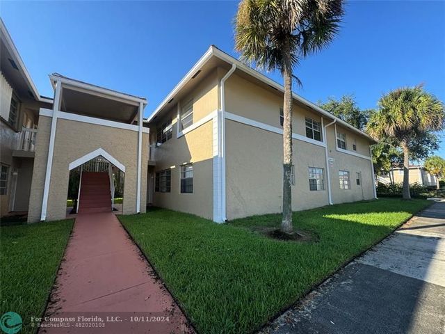 $208,000 | 10068 Twin Lakes Drive, Unit 10068 | Coral Springs