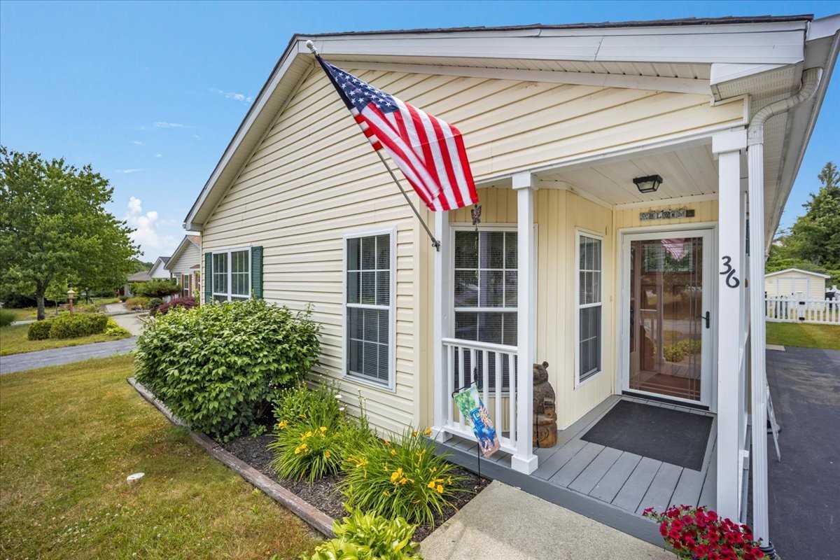 a view of a house with porch