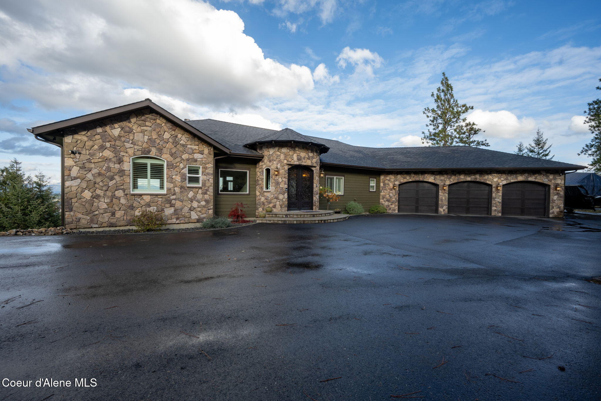 Beautiful Home on Highland Dr.