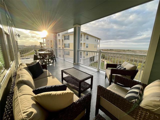 $394,900 | 26501 Mangrove Drive, Unit 203 | Pointe West