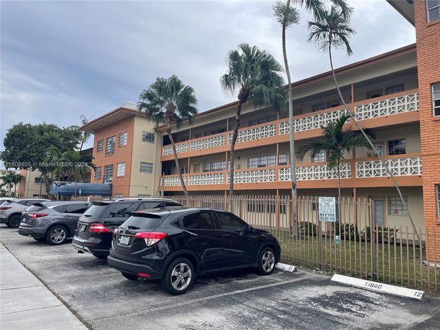 $280,000 | 11840 Northeast 19th Drive, Unit 2 | Sans Souci