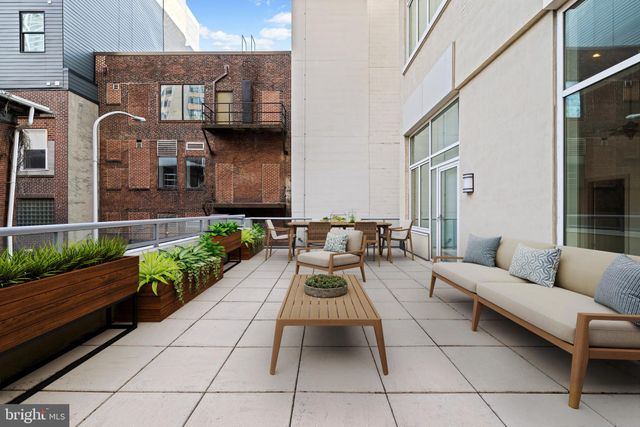 $424,900 | 23 South 23rd Street, Unit 2L | Center City West