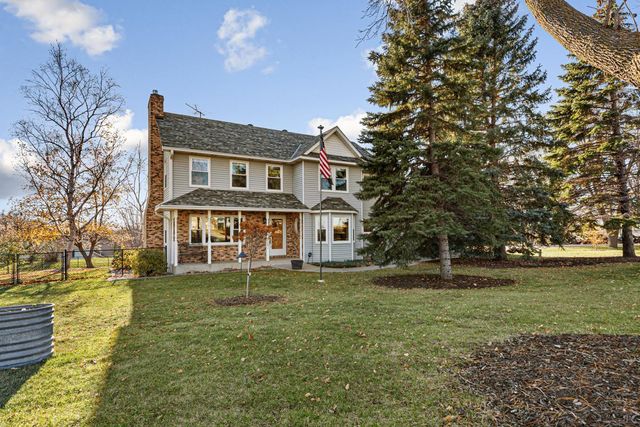 $650,000 | 1701 Waconia Parkway South | Waconia Township - Carver County