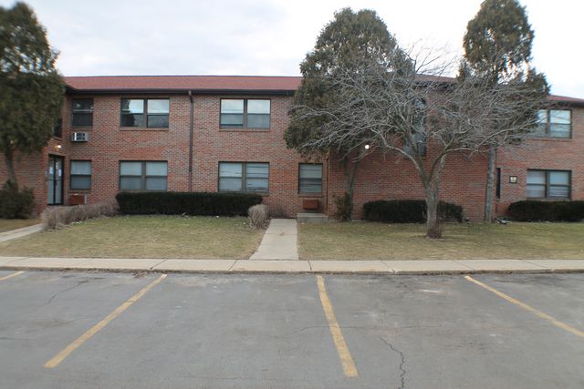 $1,350 | 2902 31st Street, Unit 6 | Zion