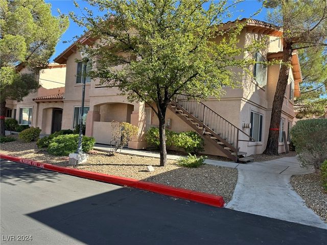 $1,375 | 350 South Durango Drive, Unit 122 | Angel Point Condominiums