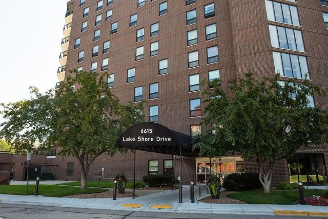 $169,900 | 6615 Lake Shore Drive South, Unit 505 | Northwest Richfield