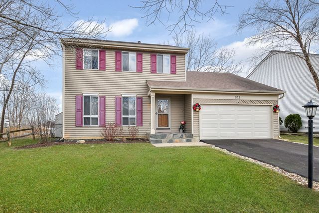 $389,900 | 939 Hartwood Drive | Tri Village