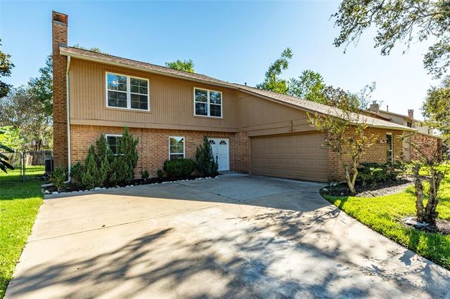 $296,000 | 313 Gleneagles Drive | Sunmeadow