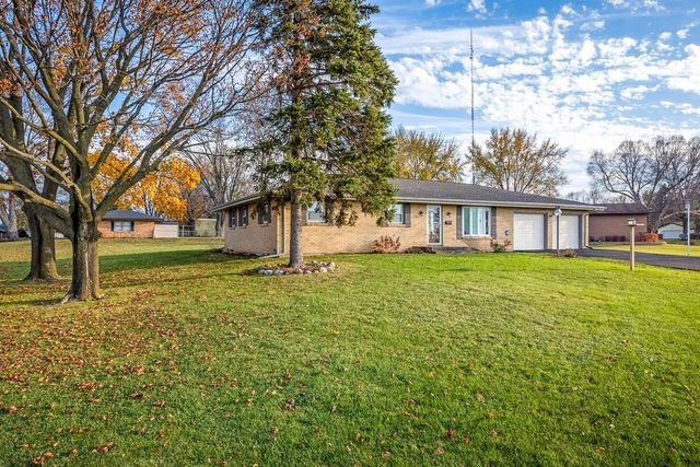 $285,000 | 2236 Havaview Drive | Rockford Township - Winnebago County