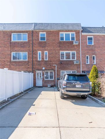 $2,600 | 79-18 150th Street, Unit 2 | Kew Gardens Hills