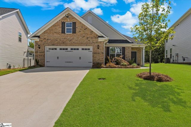 $470,000 | 110 Woodcross Drive | Simpsonville