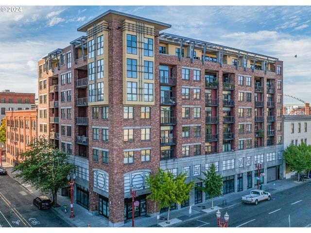 $399,000 | 411 Northwest Flanders Street, Unit 805 | Old Town Chinatown