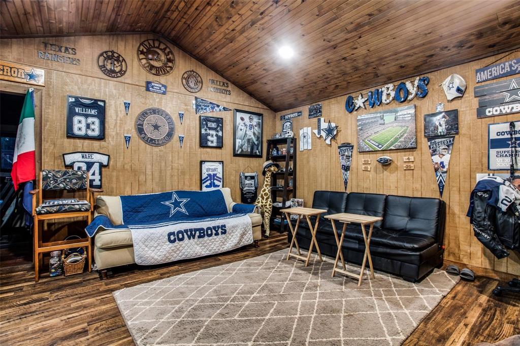 Dallas Cowboys Design Ideas, Pictures, Remodel and Decor  Contemporary  family room, Cowboy room, Dallas cowboys bedroom