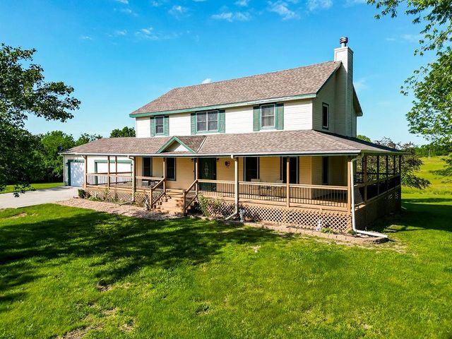 $670,000 | 8000 East 331st Street | Coldwater Township - Cass County