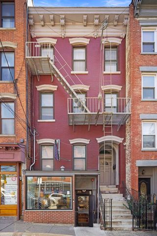 $2,100,000 | 356 Varick Street | Van Vorst Park