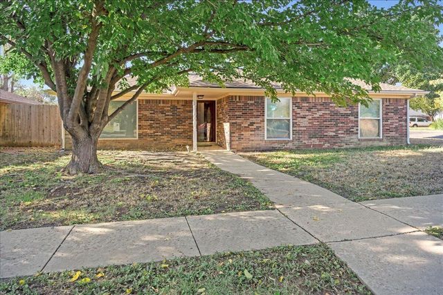 $230,000 | 3900 Ozark Trail | Amarillo