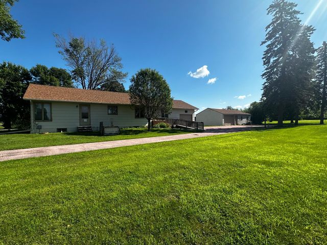 $224,900 | 350 County Road 5 | Worthington