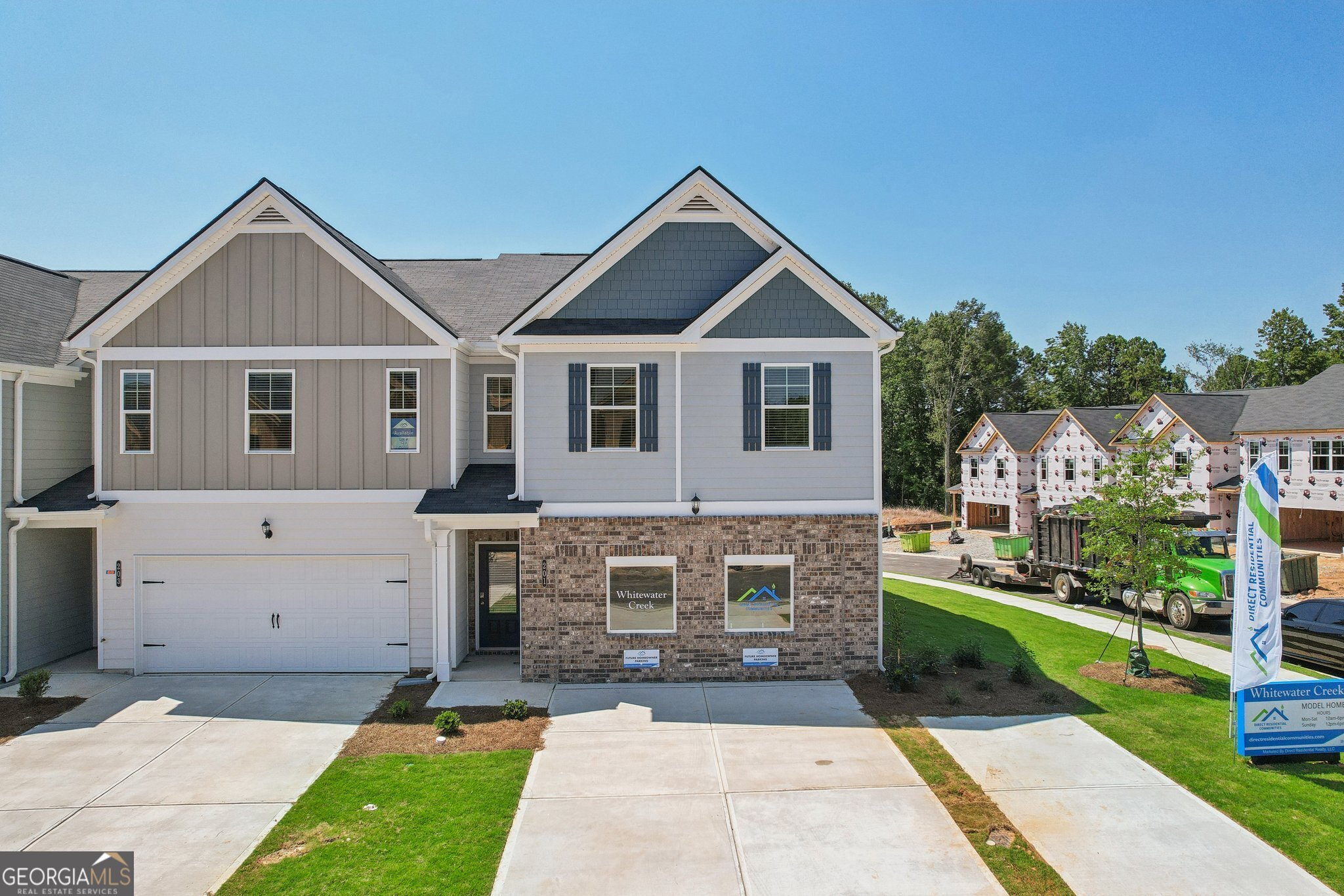 a front view of house with yard