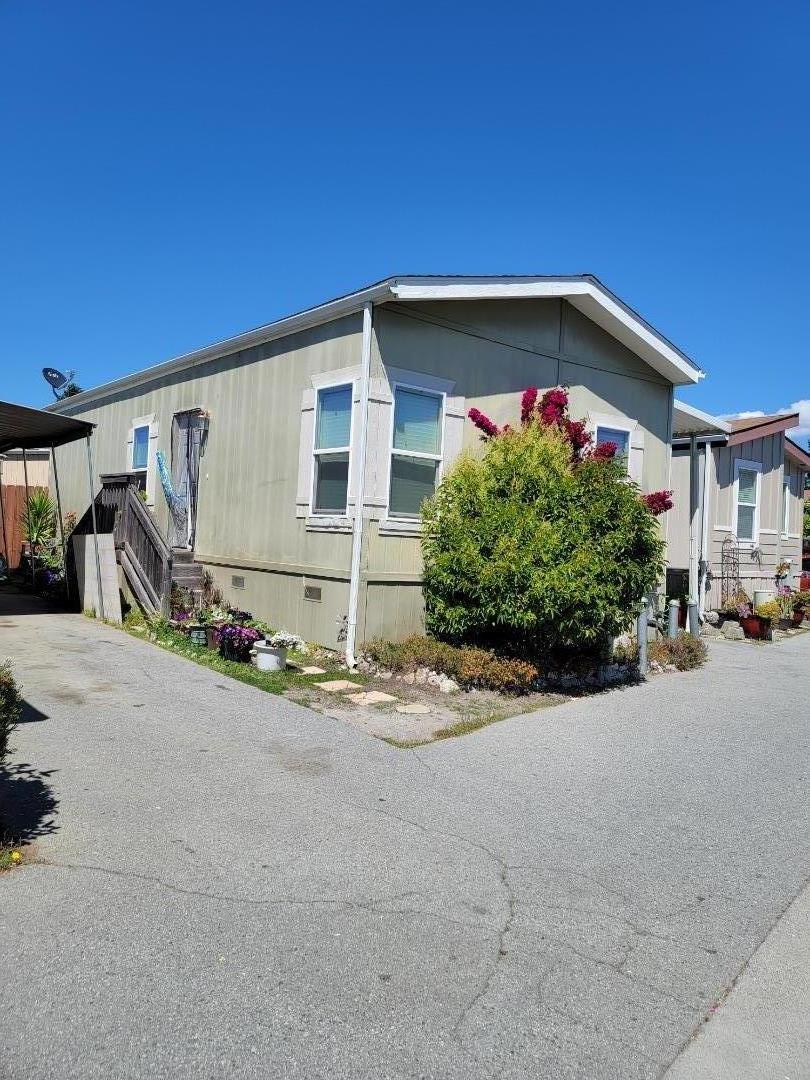 1770 17th Avenue Unit 33 Santa Cruz CA 95062 Compass