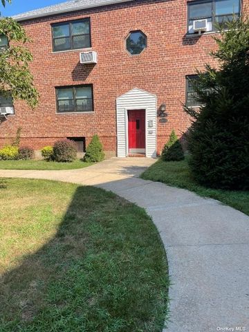 $319,000 | 156-17 80th Street, Unit 1L | Lindenwood