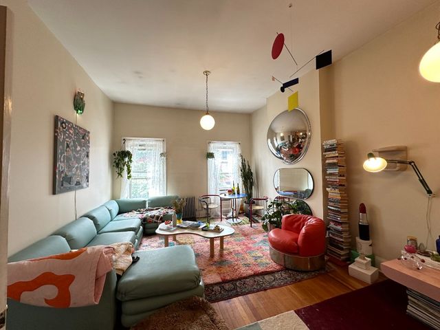 $4,600 | 219 Sackett Street, Unit 2 | Carroll Gardens